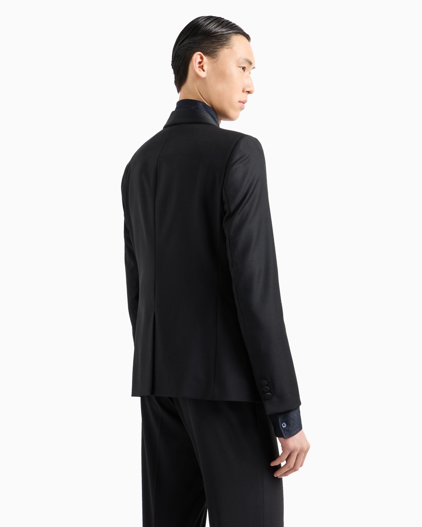 Single-breasted satin lapel jacket man