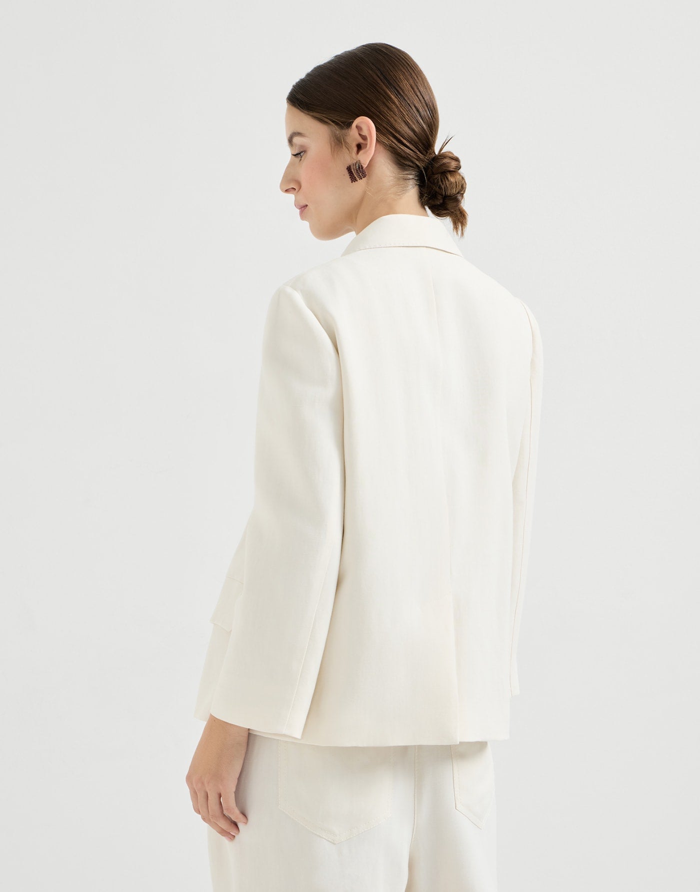 Viscose and linen fluid twill blazer with monili