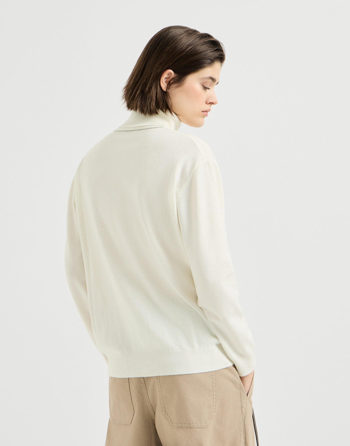 Cashmere turtleneck sweater with monili
