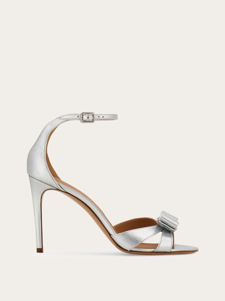 Vara bow sandal
