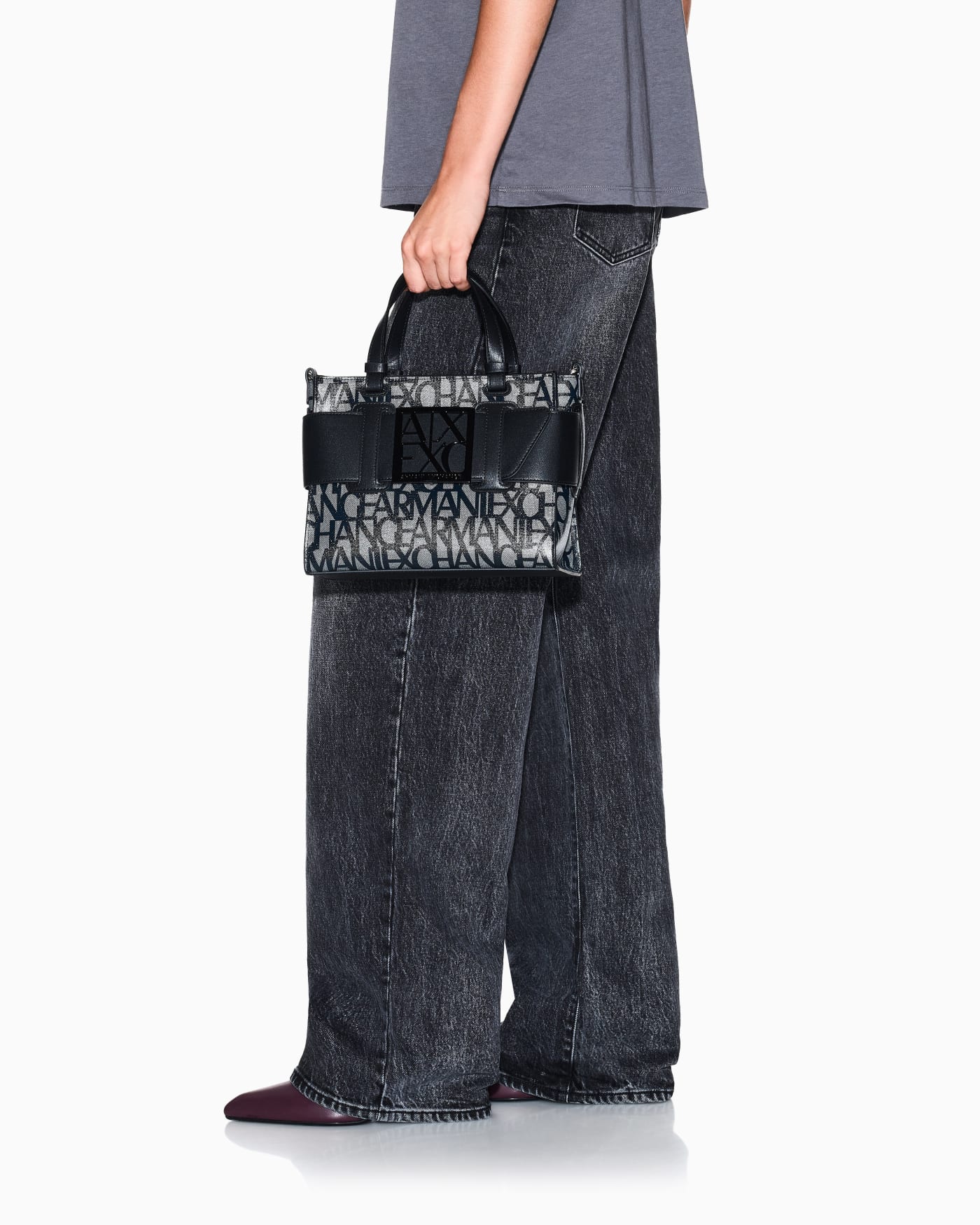 Monogram tote with buckle for woman