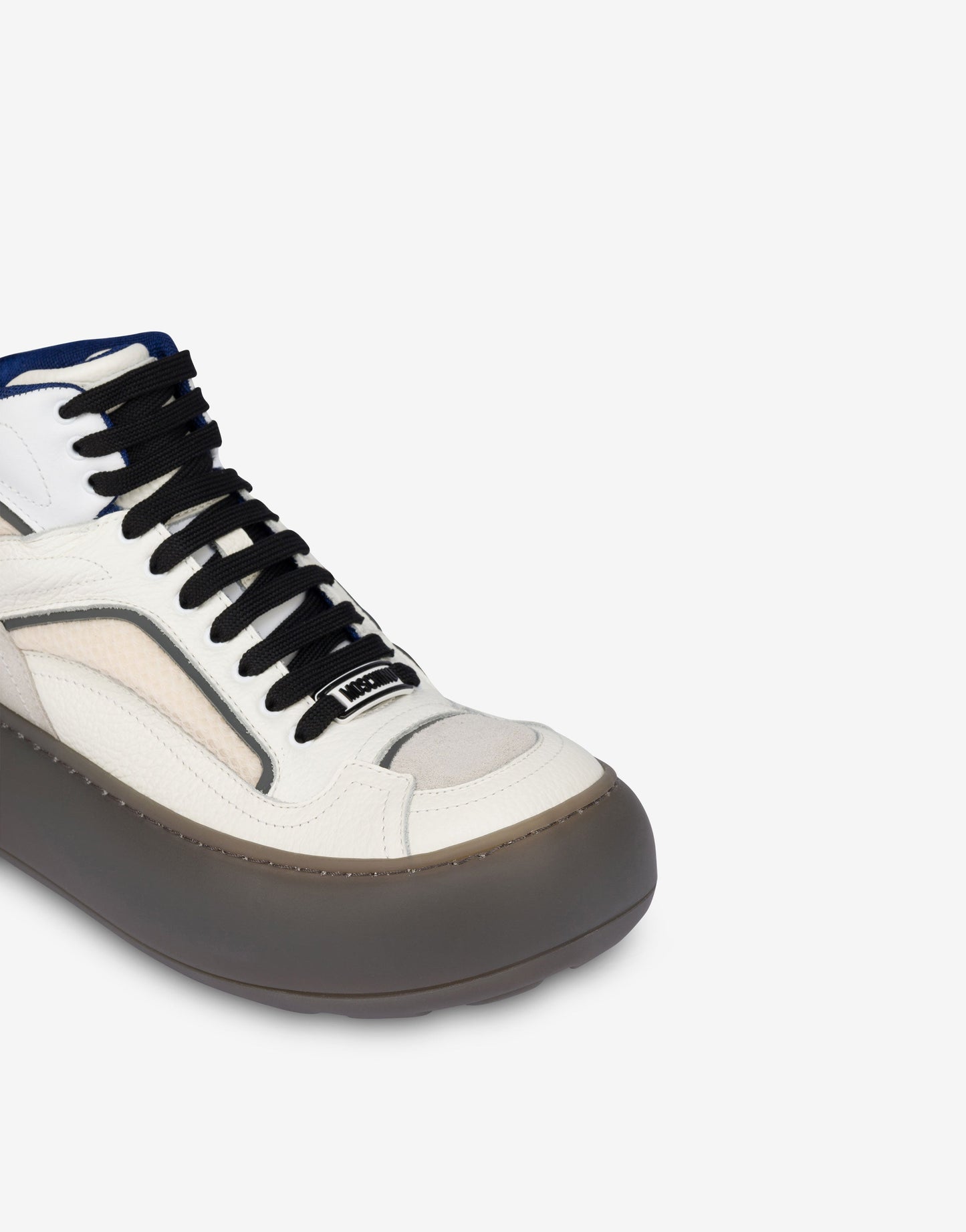 Sneakers alte in rete, vitello e suede