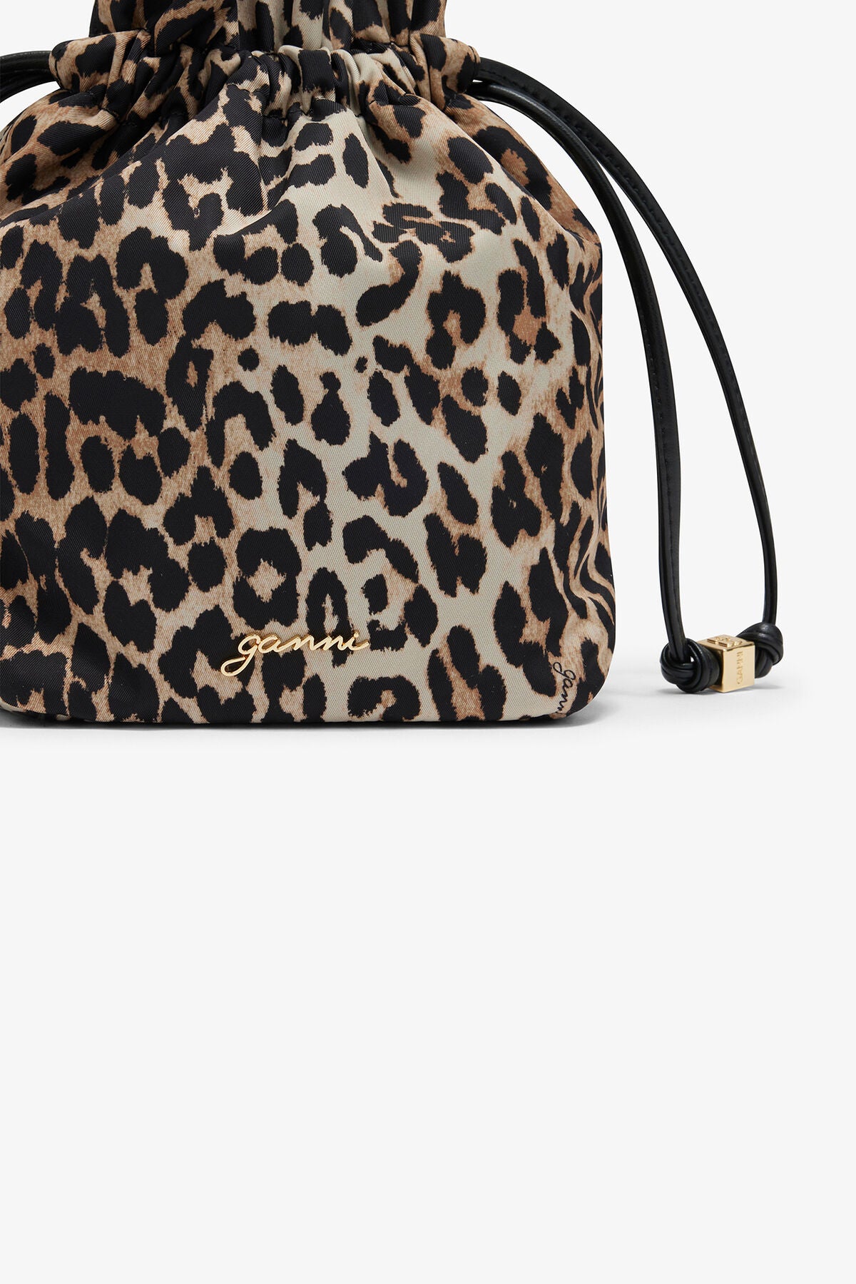 Printed Bou Bucket Pouch in Leopard