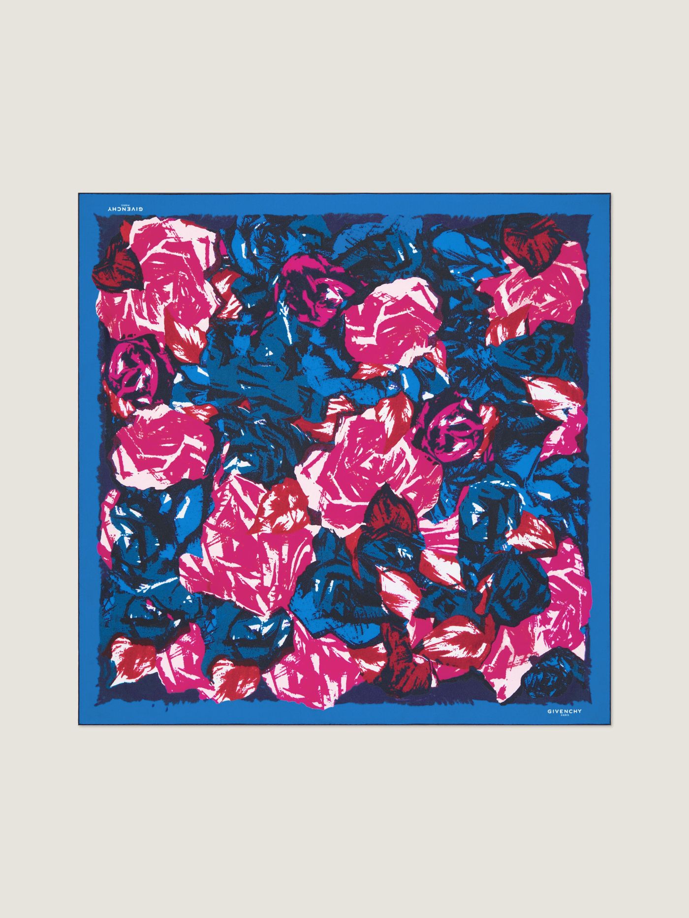 Square in silk with floral print