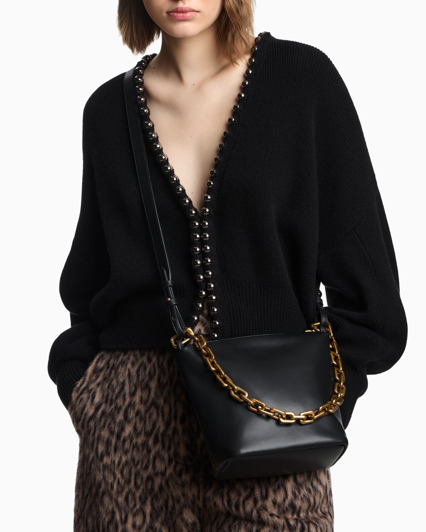 Leather small hobo bag with chain