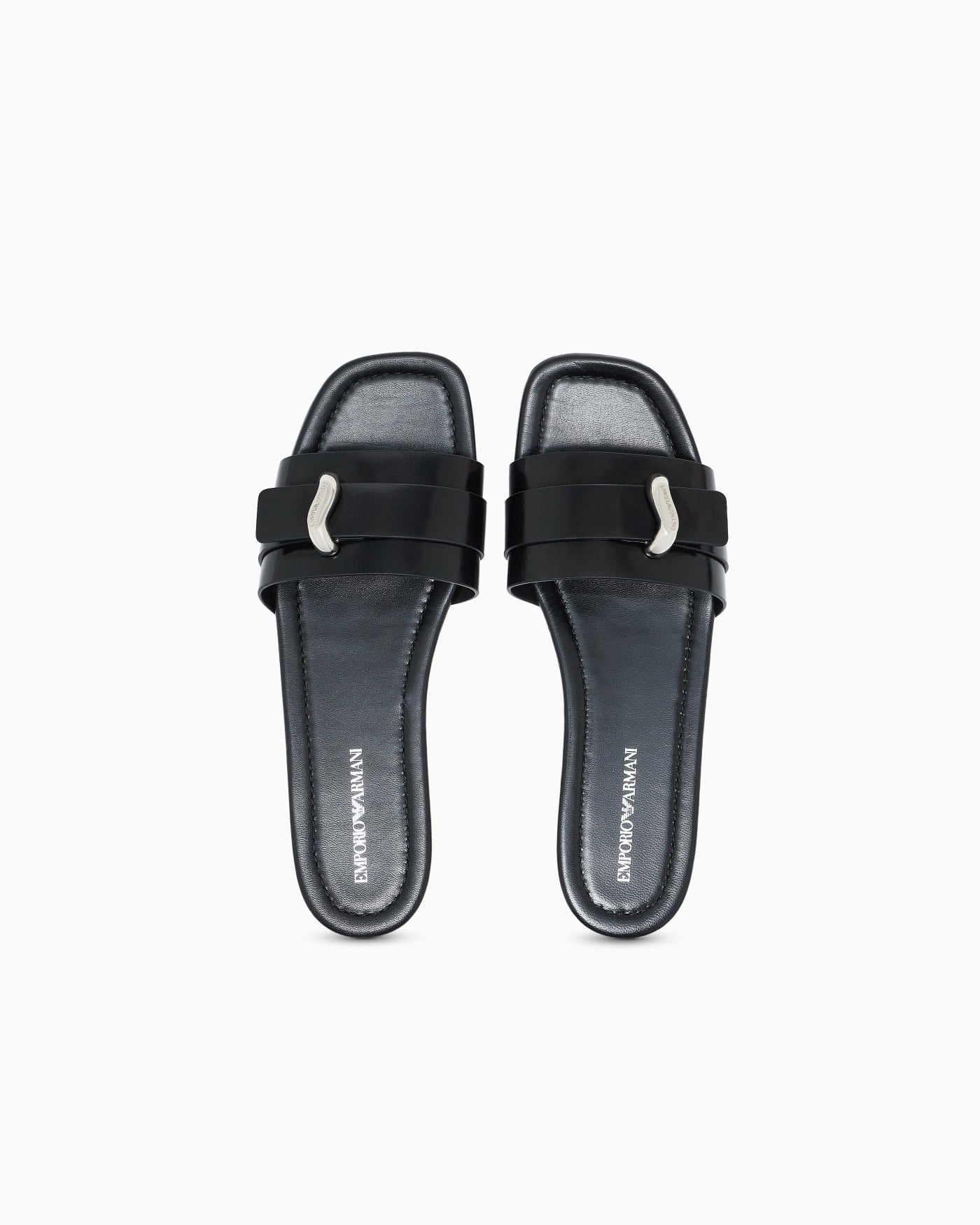 Shiny polished leather band sandals