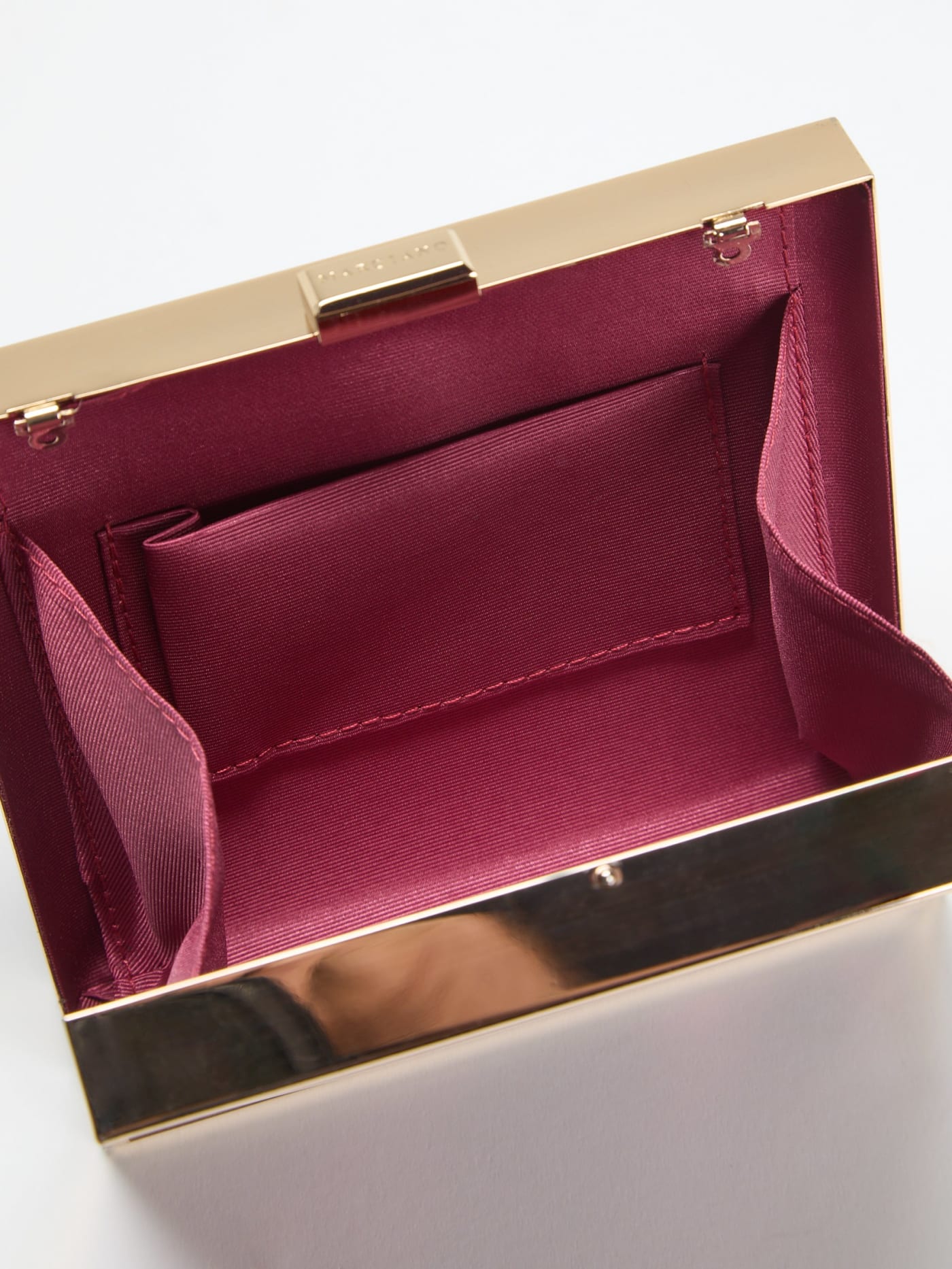 Sutton Box Clutch