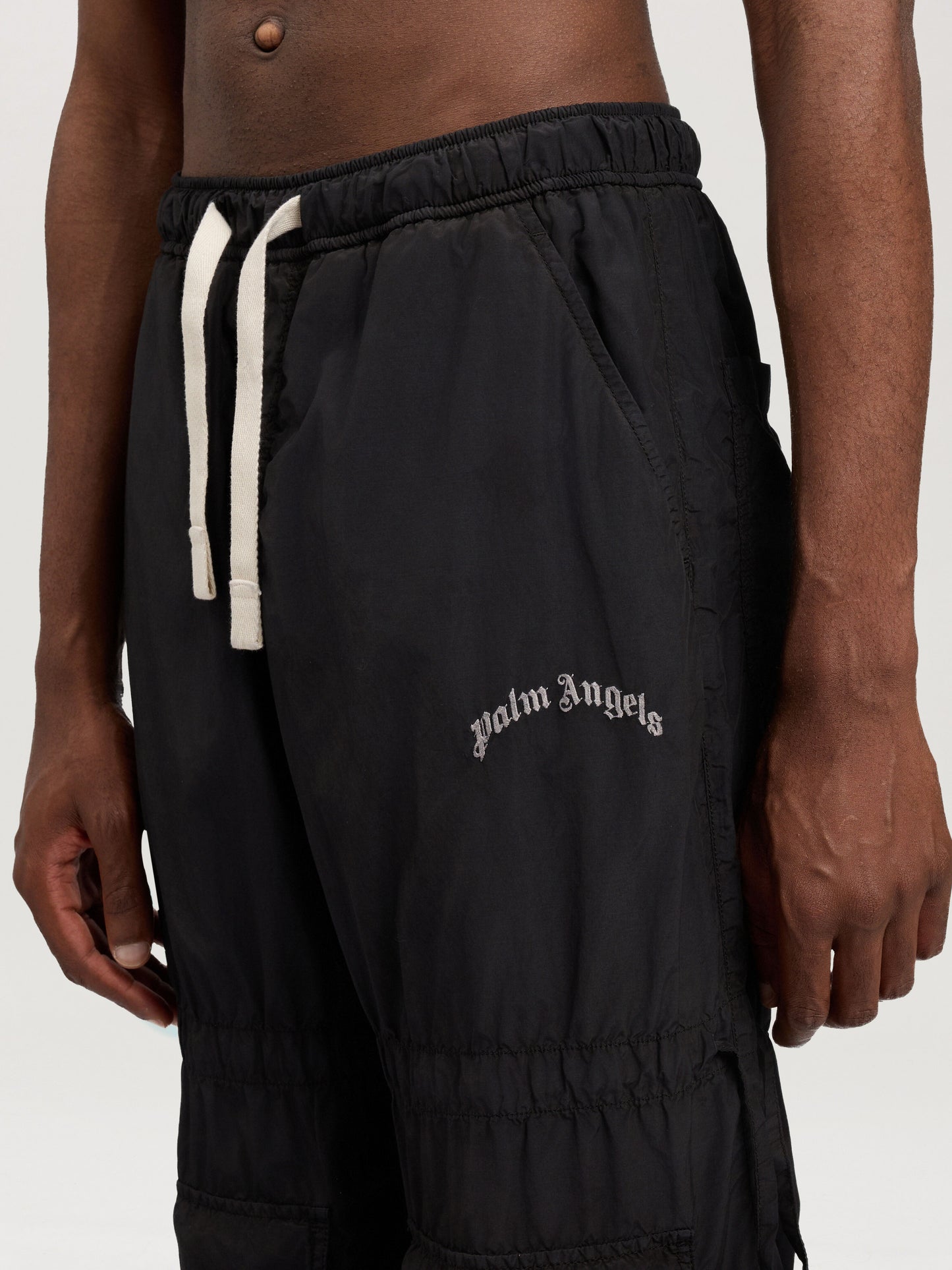 Curved Logo Draws Cargo Pants