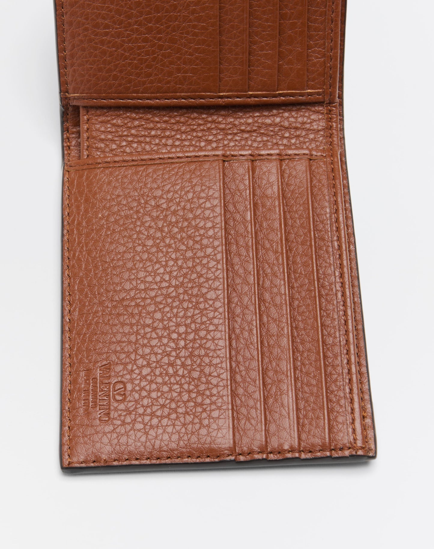 Rockstud Wallet In Grainy Calfskin