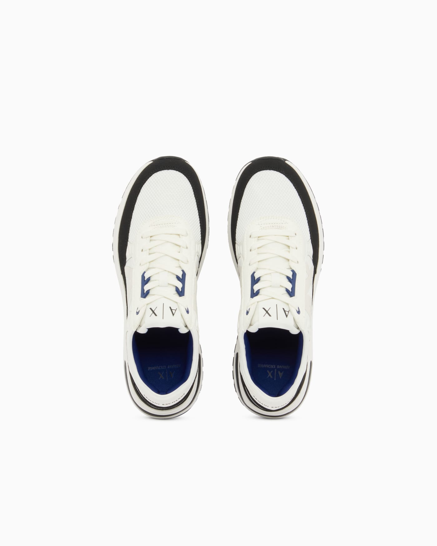 Sneakers in ripstop with micro suede