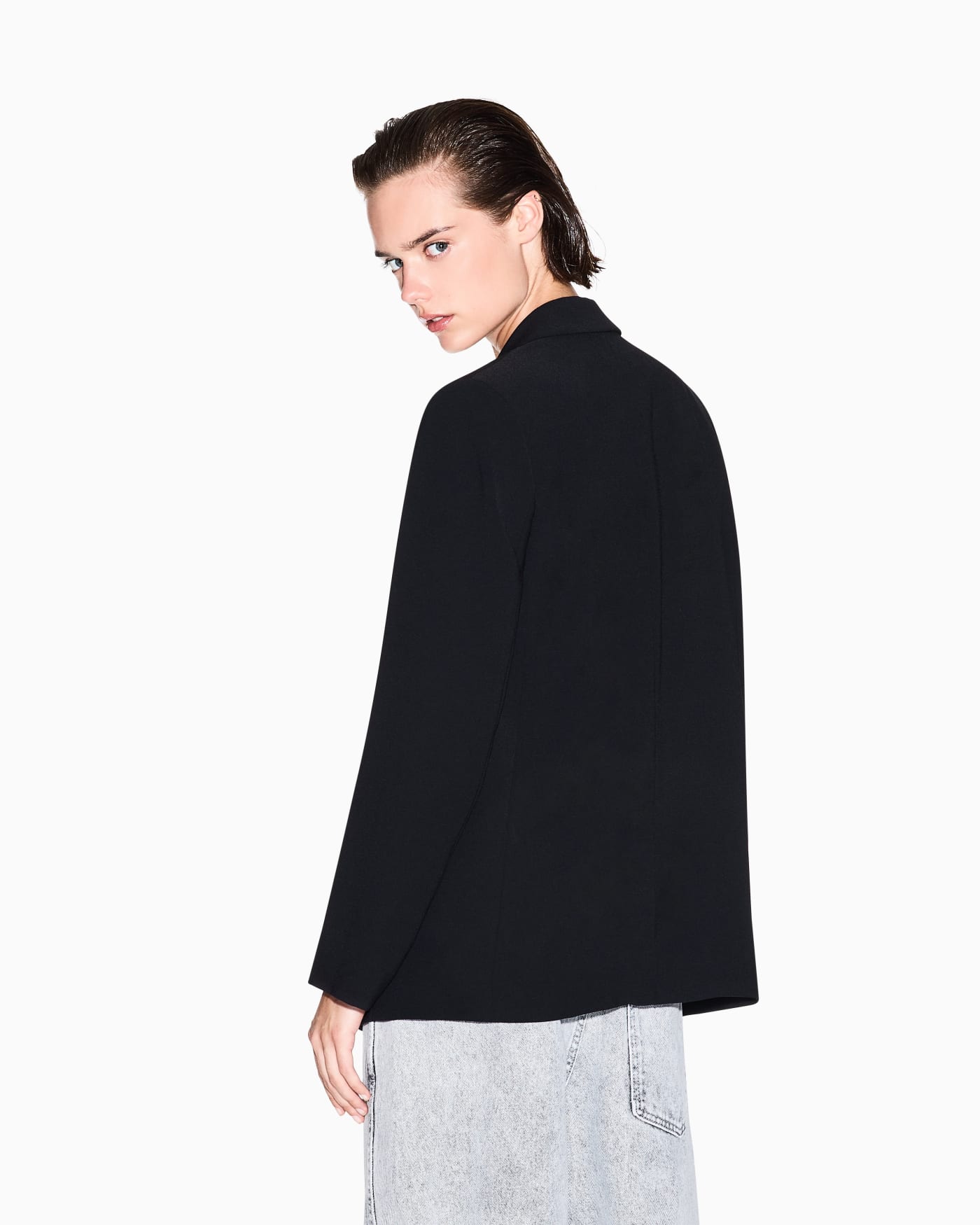 Fluid one-button jacket woman