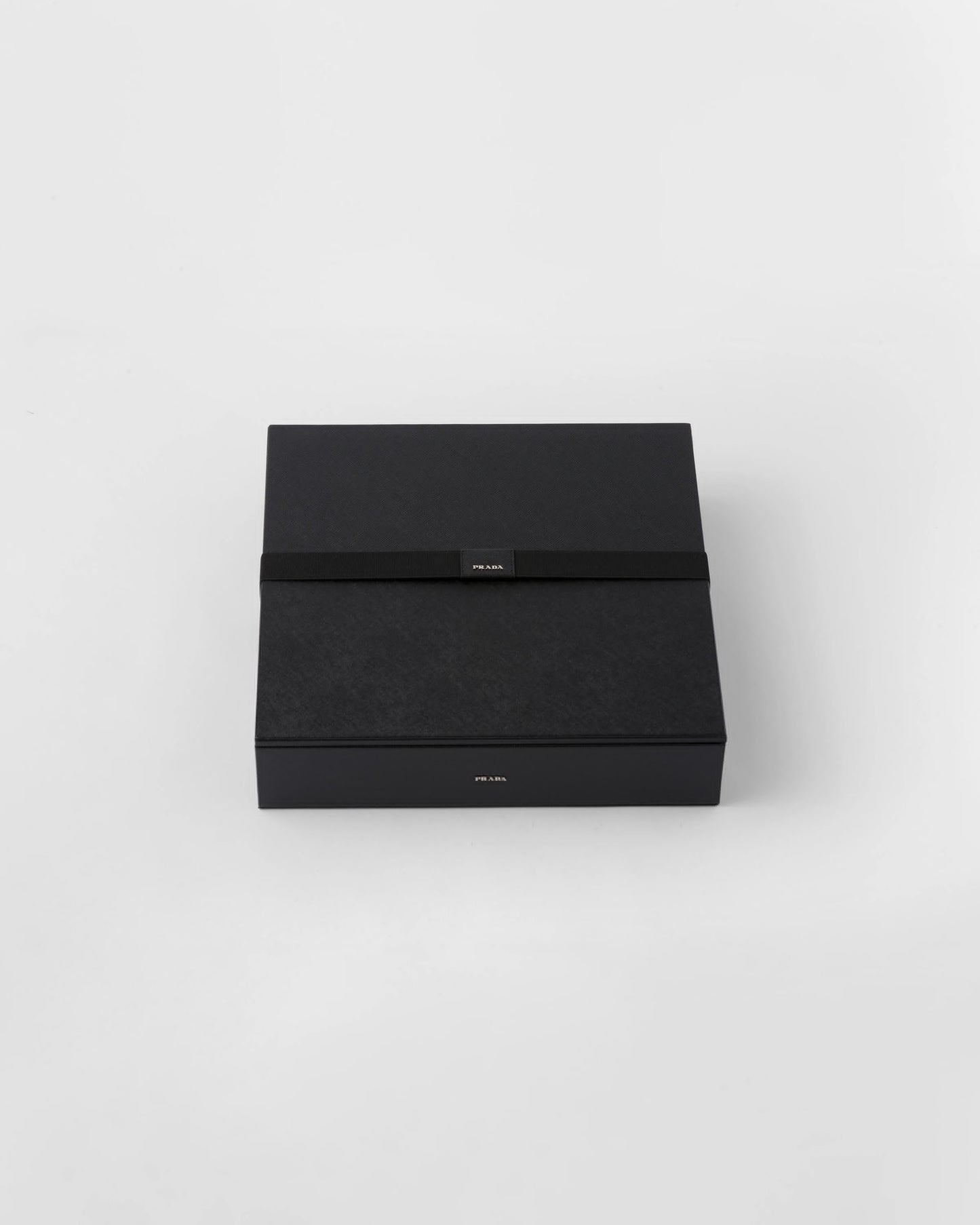 Saffiano leather chess set