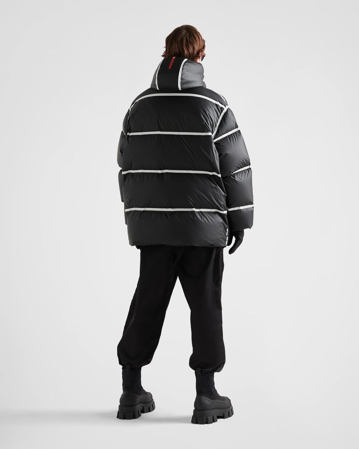 Medium-weight light technical fabric down jacket