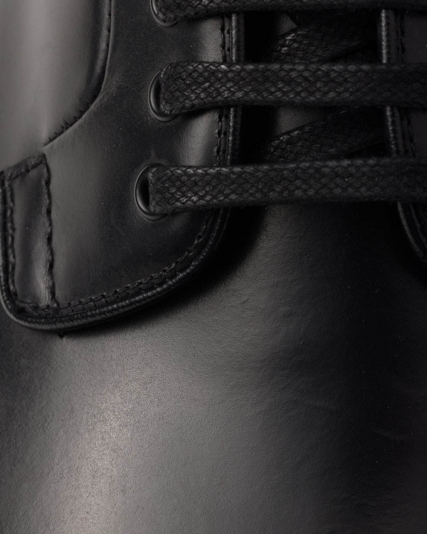 Brushed leather derby shoes