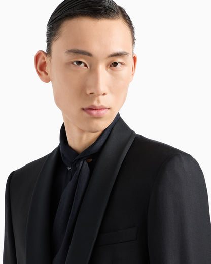 Single-breasted satin lapel jacket man