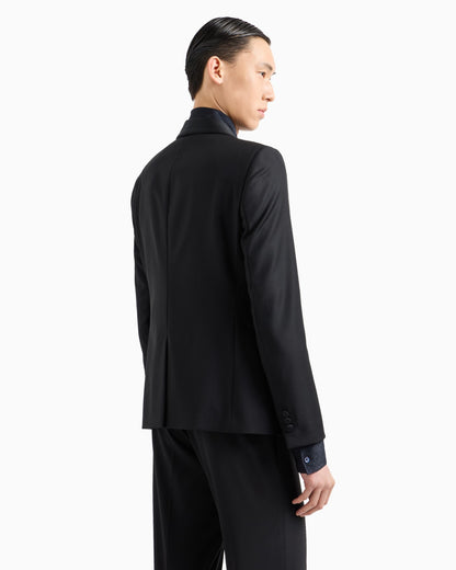 Single-breasted satin lapel jacket man