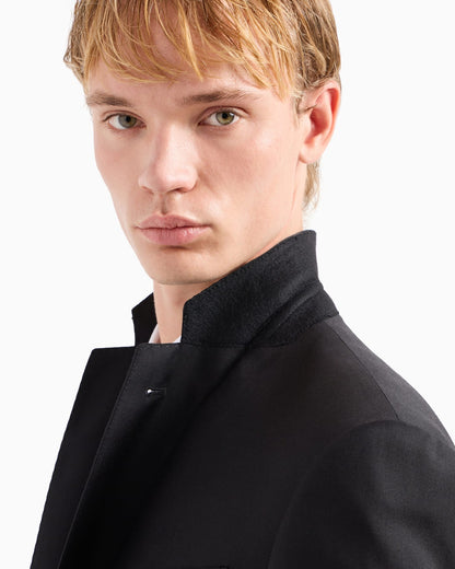Single-breasted suit in fresh wool canvas