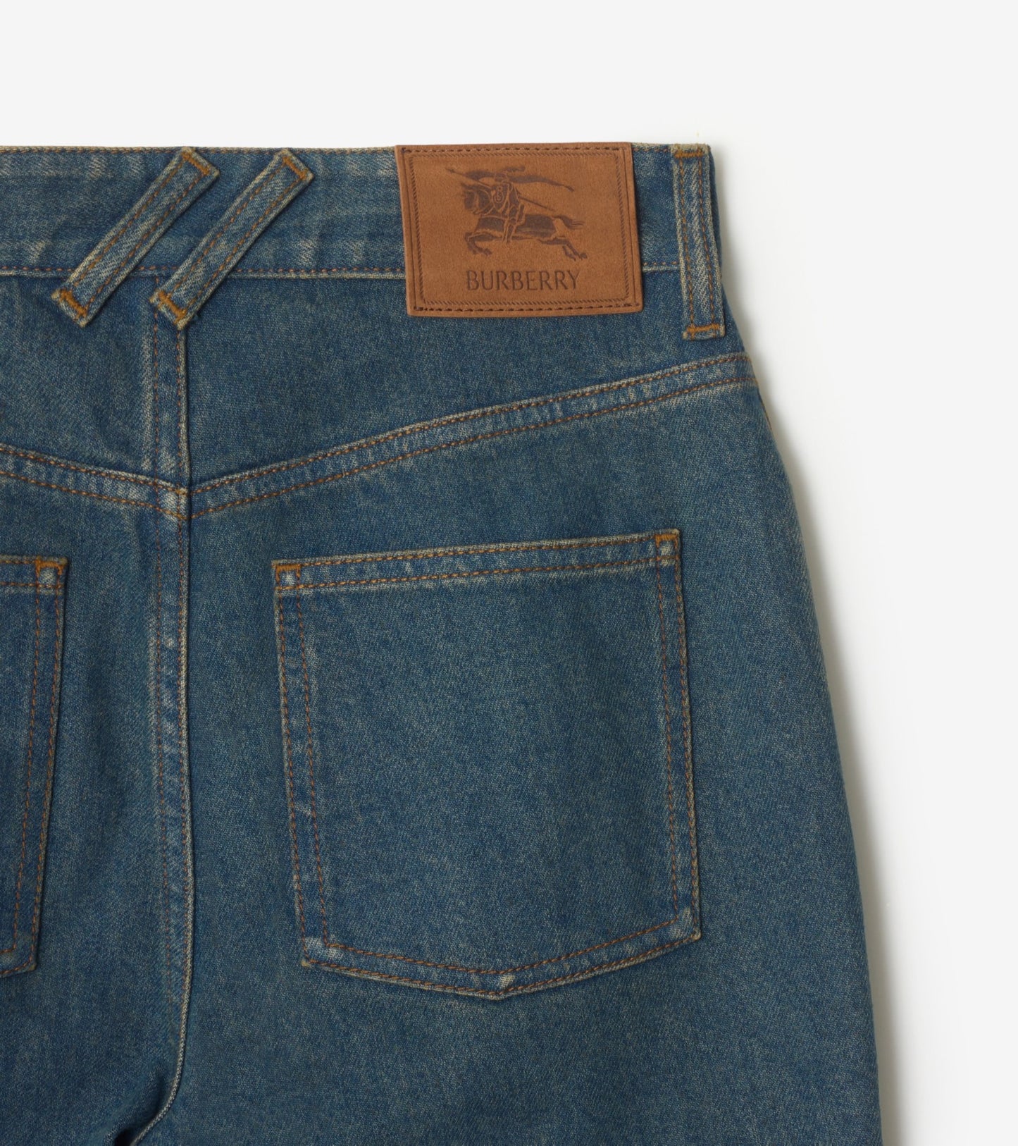 High-rise Bootcut Jeans in Mid blue