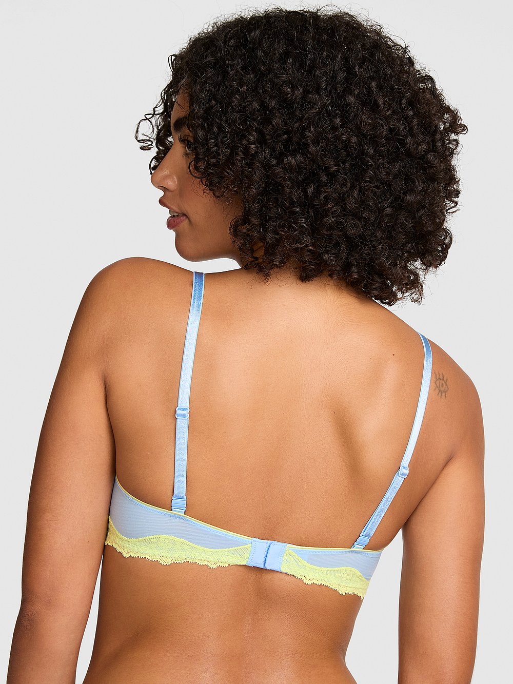 PINK Wink™ Lightly Lined Plunge Bra