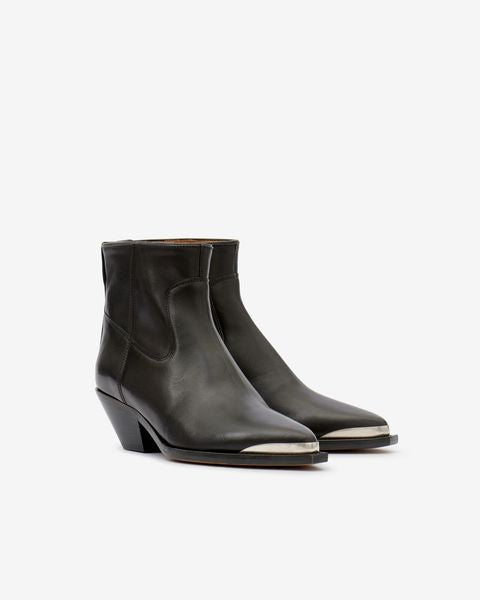 Boots Adnae