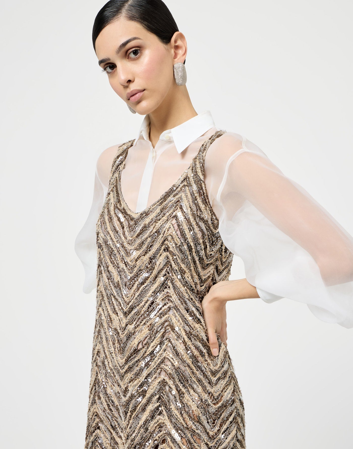 Dazzling chevron embroidery mini dress in paper yarn, linen and silk