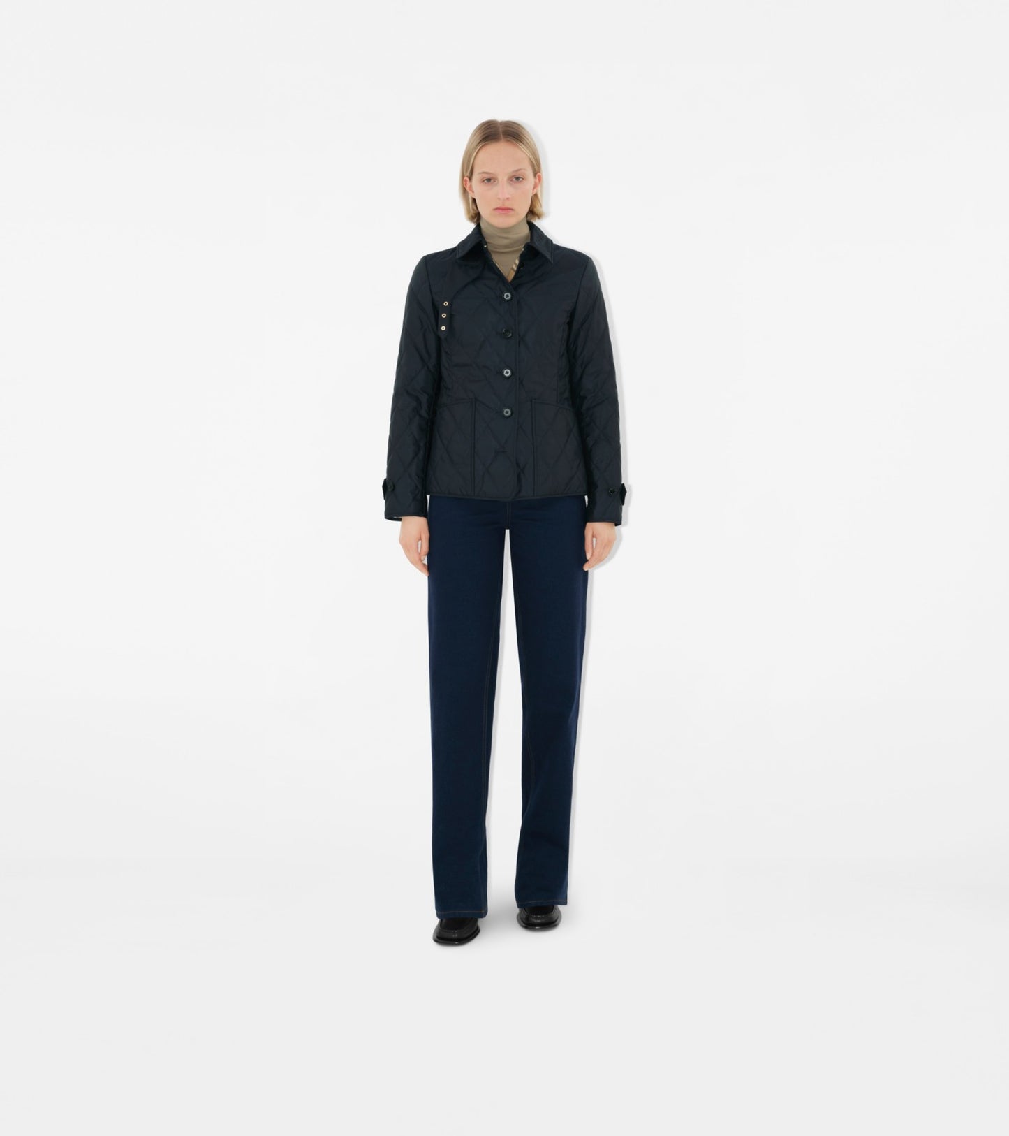 Quilted Thermoregulated Fernleigh Jacket in Midnight black