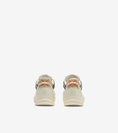Check and Mesh Discover Sneakers in Tundra beige/sand beige
