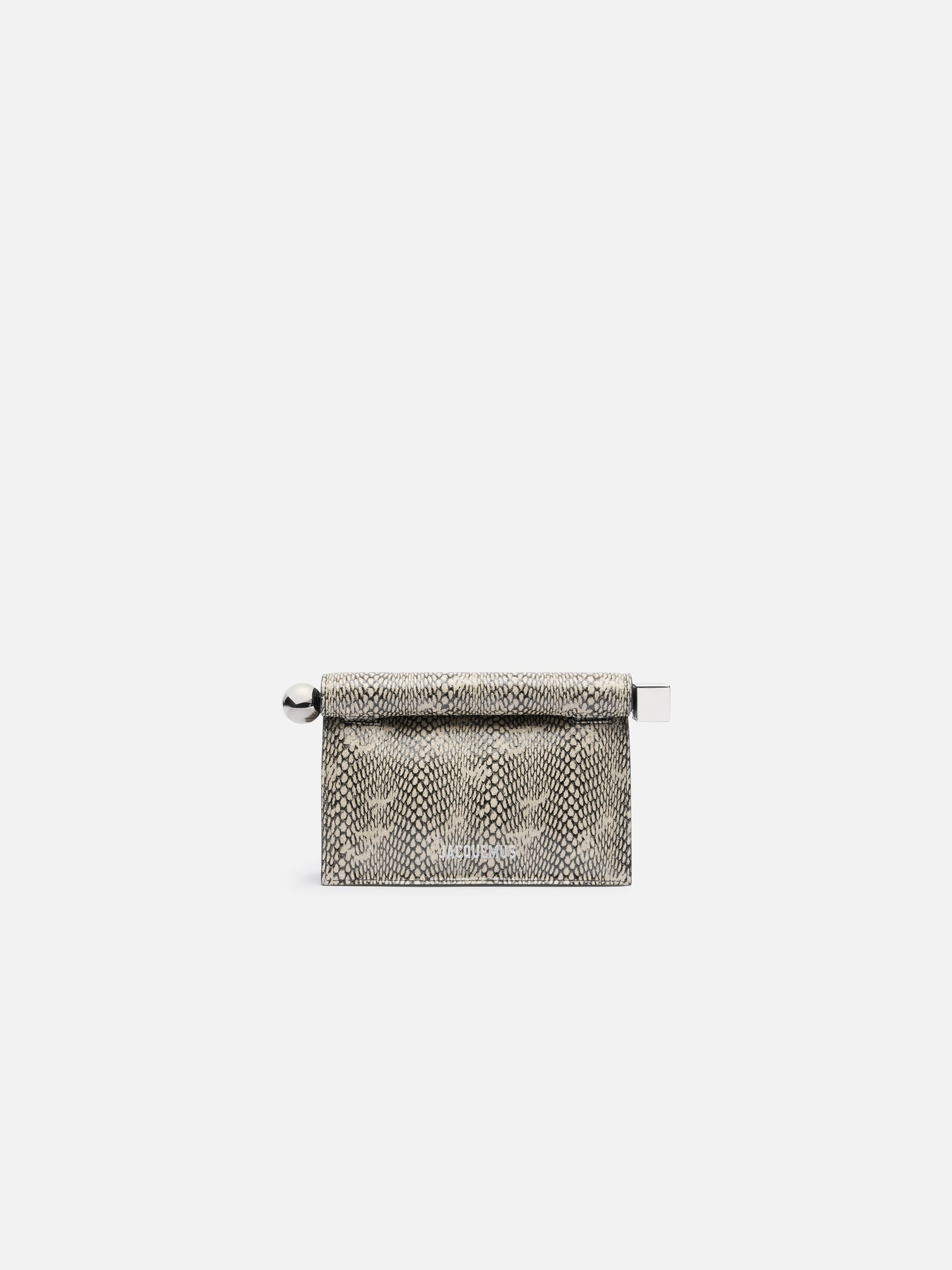 The small Rond Carré clutch