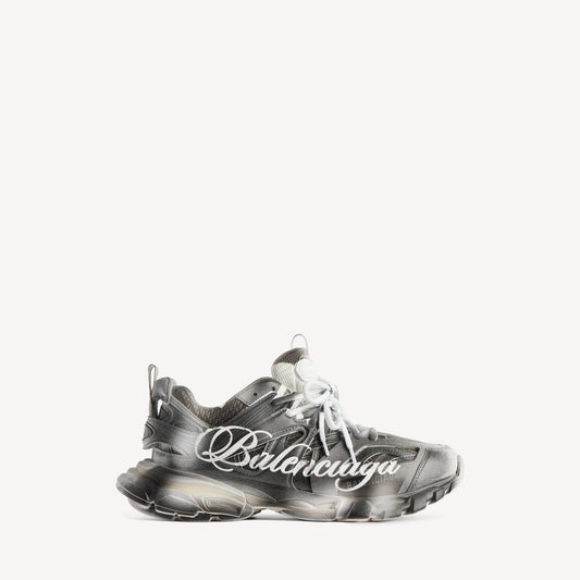Track stencil logo sneaker