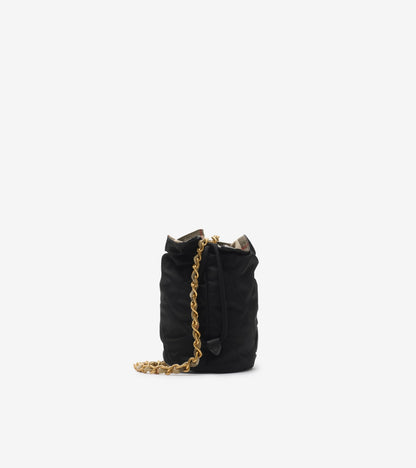 Horseshoe Chain Pouch in Black