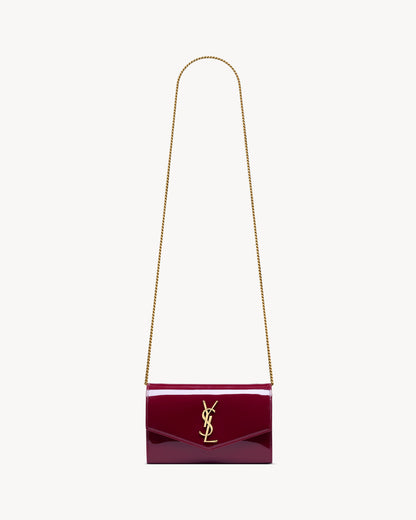 UPTOWN CHAIN WALLET IN PATENT LEATHER