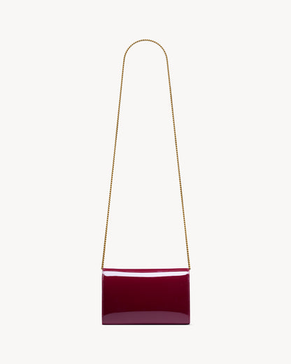 UPTOWN CHAIN WALLET IN PATENT LEATHER