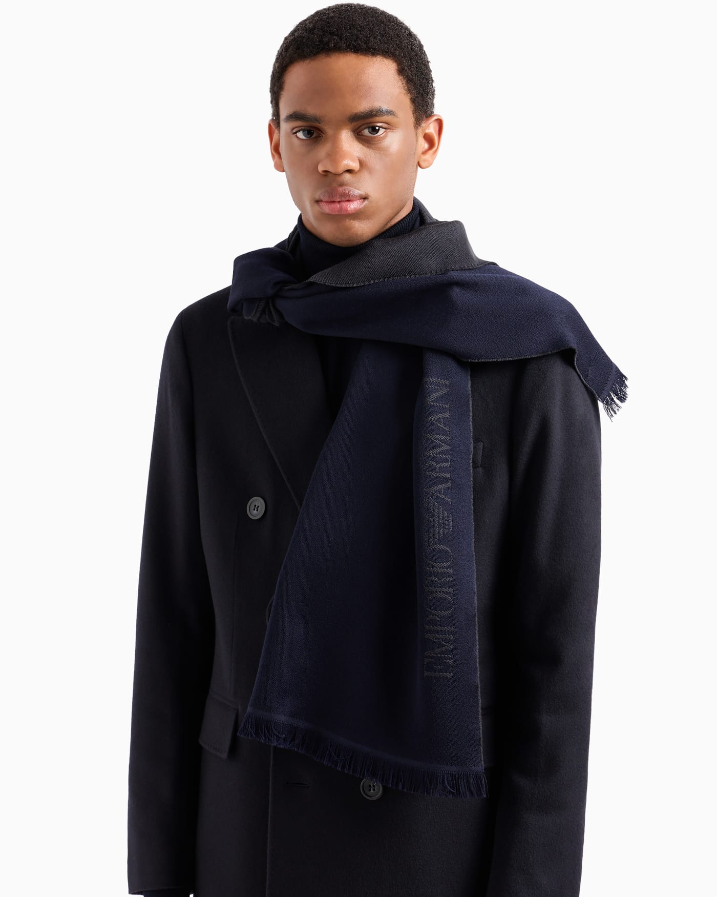 Wool scarf with jacquard logo lettering