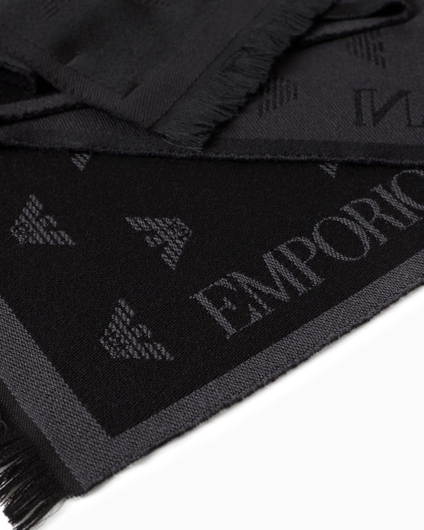 Eagle scarf wool jacquard with fringes man