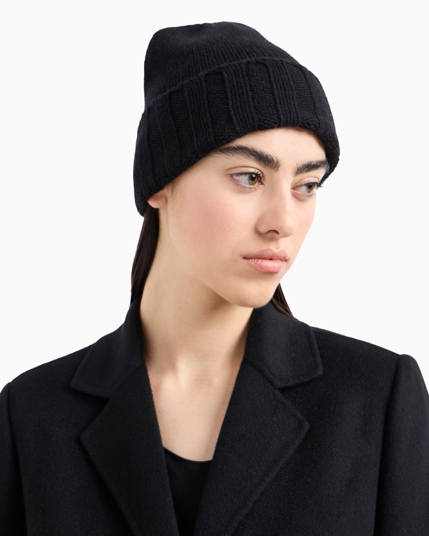 Cashmere beanie with ribbed texture and cuff Essential