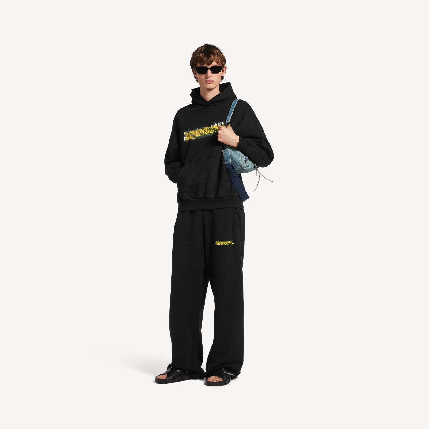 Messy spray baggy sweatpants