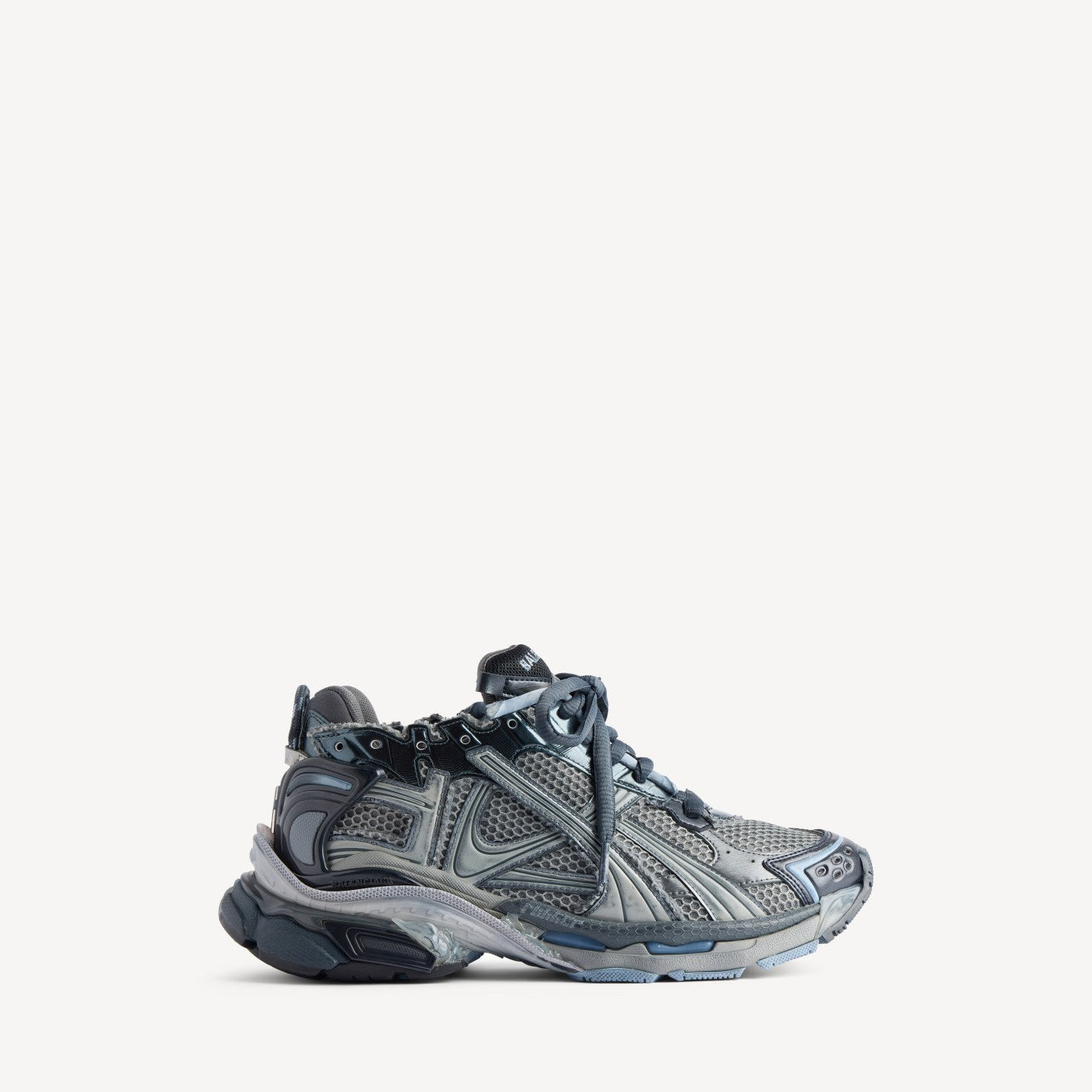 Runner sneaker