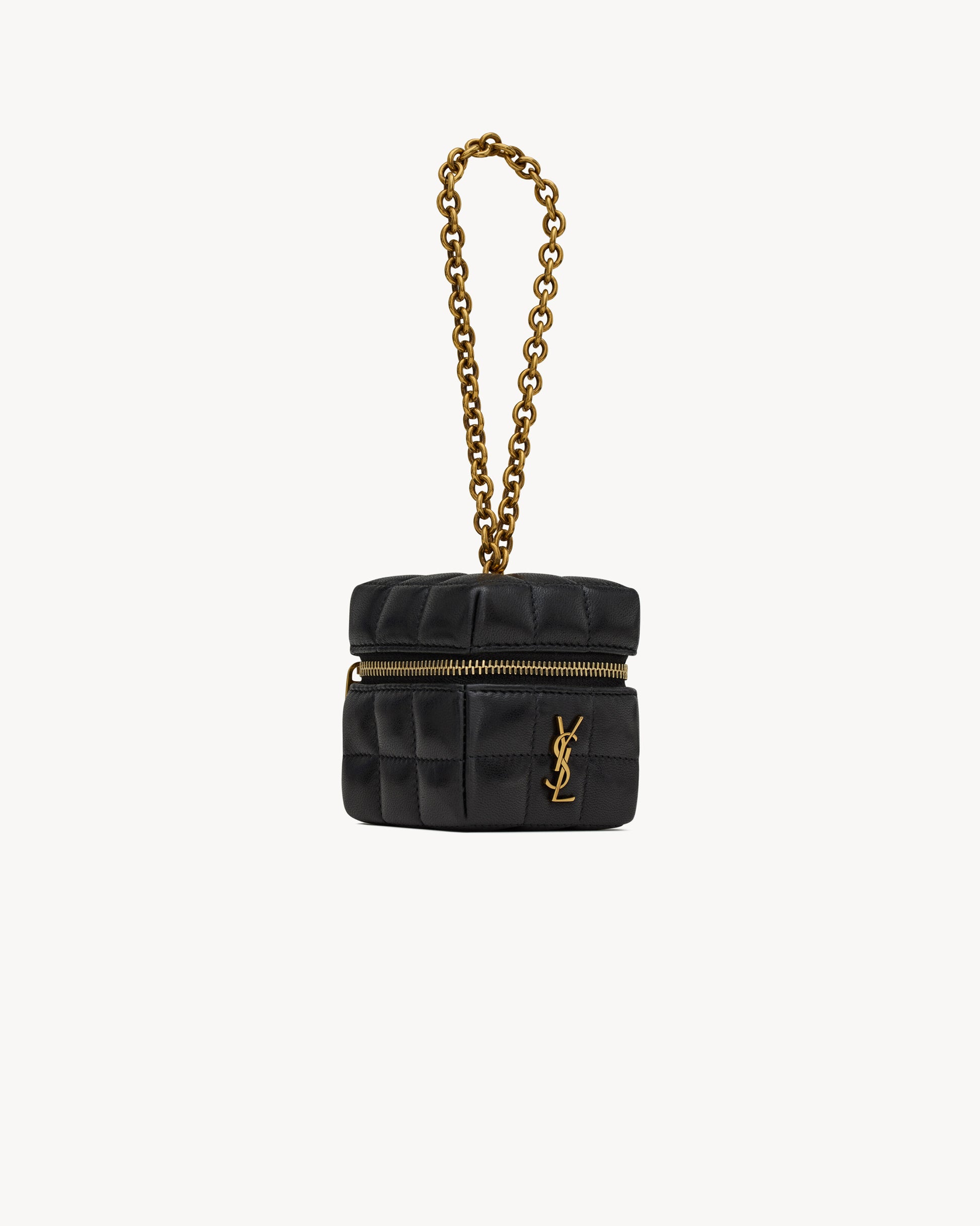 CASSANDRE MATELASSÉ CARRÉ mini cube on chain in lambskin
