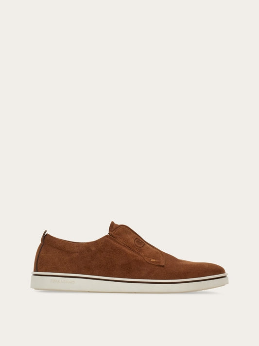 Derby slip-on