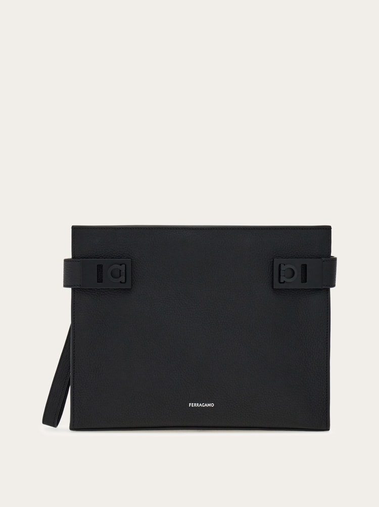 Pouch with Hug buckle