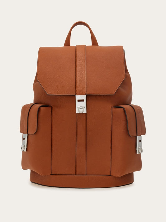 Utility backpack with Hug buckle
