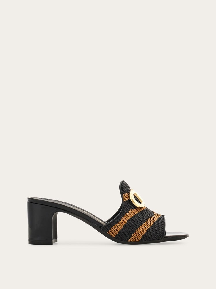 Gancini ornament mid-heel Slide