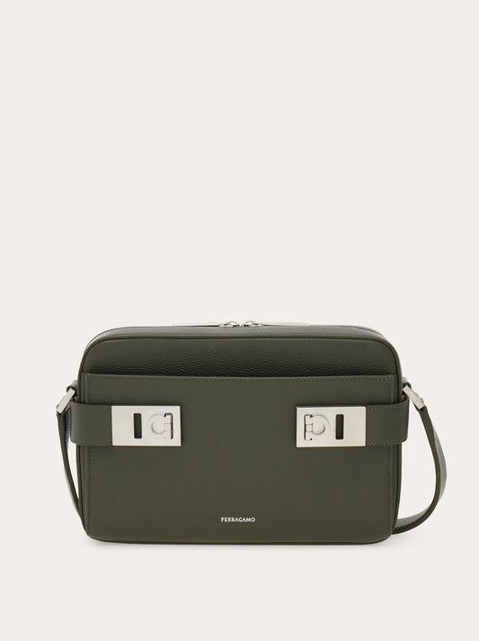 Hug buckle messenger bag