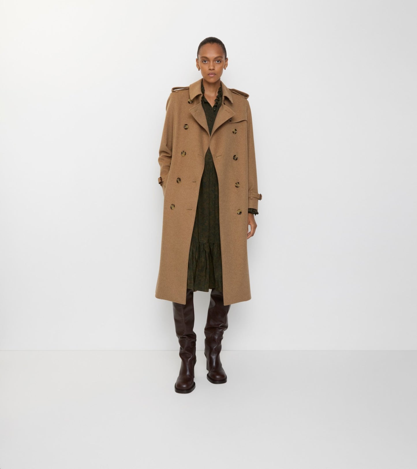 Long Cashmere Kensington Trench Coat in Camel beige