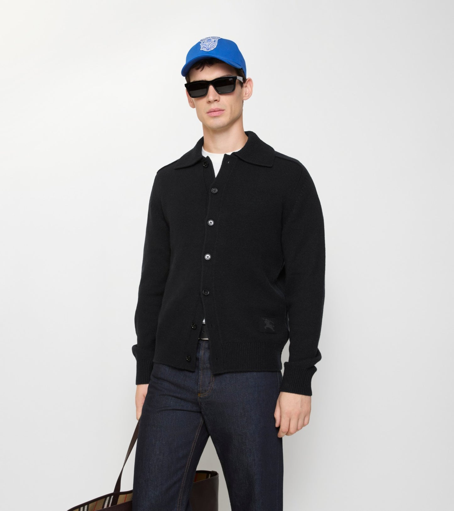 Cashmere Cardigan in Black