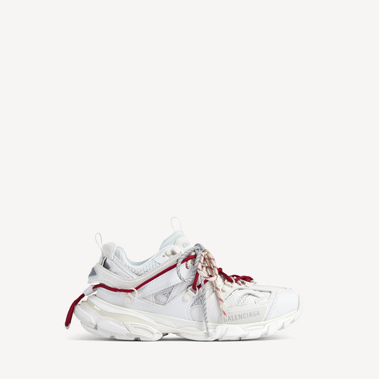 Track trail laces sneaker