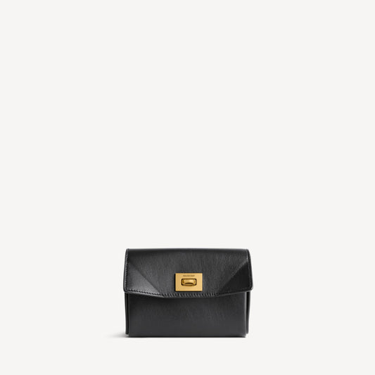 Rodeo card holder with flap