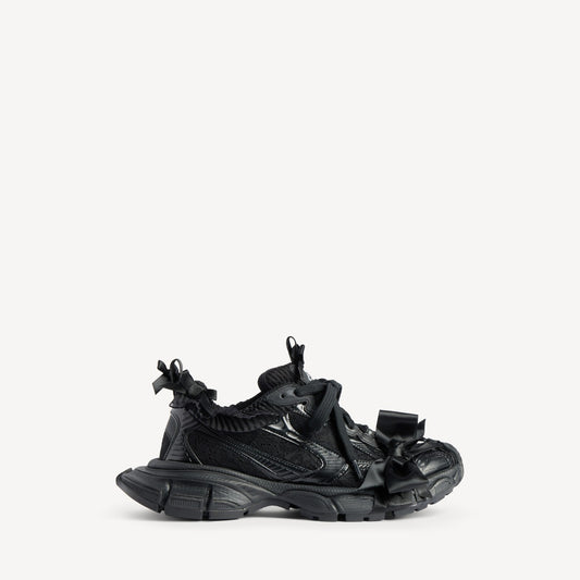 3xl lace sneaker