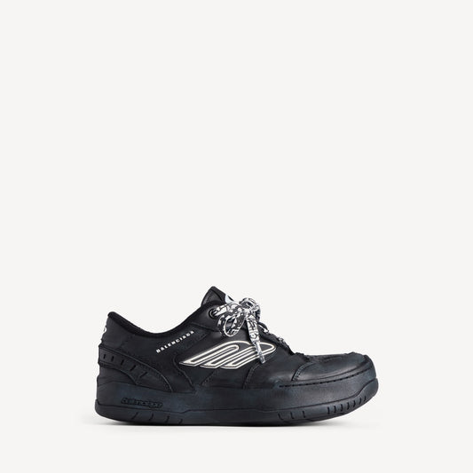 Hamptons platform sneaker