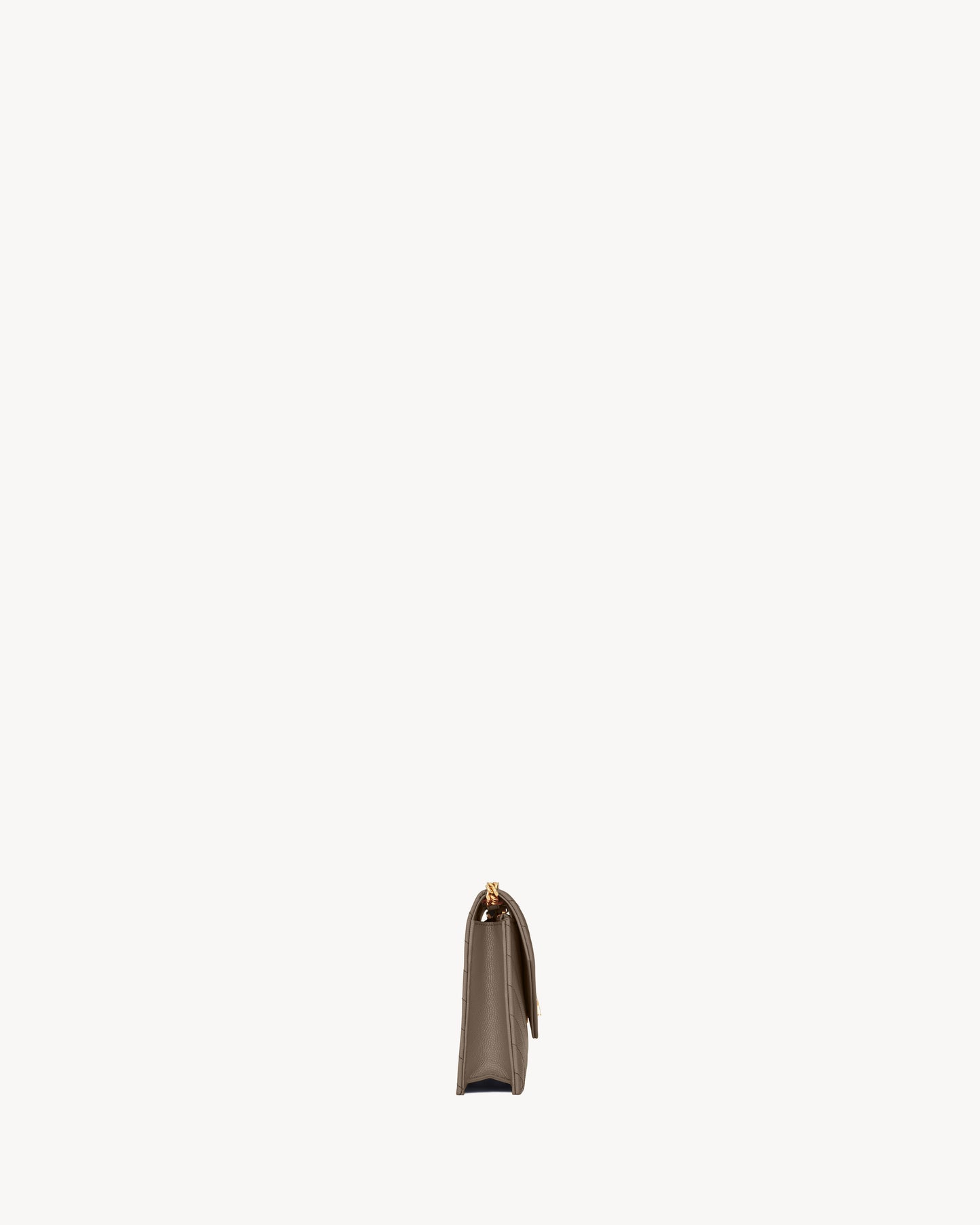 CASSANDRE envelope chain wallet in GRAIN DE POUDRE leather